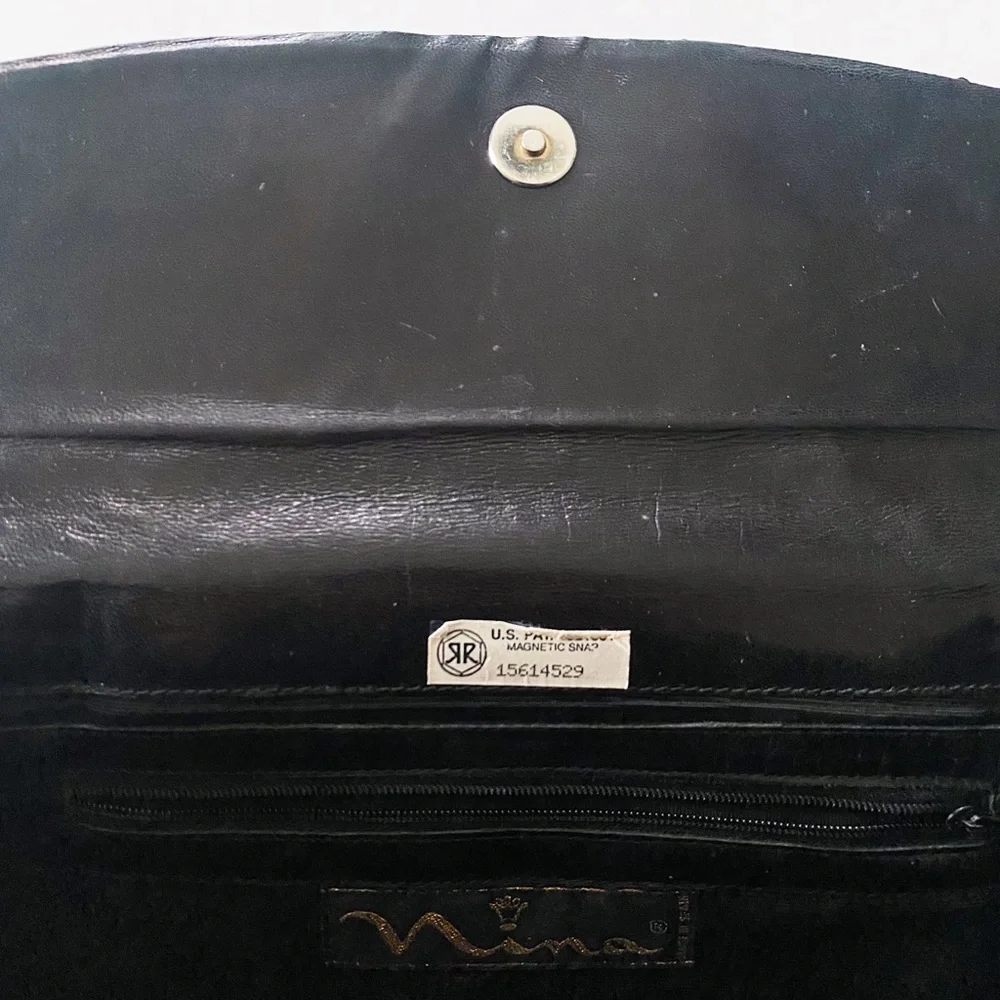 70s vtg black leather snakeskin envelope clutch - crossbody strap - Picture 7 of 11